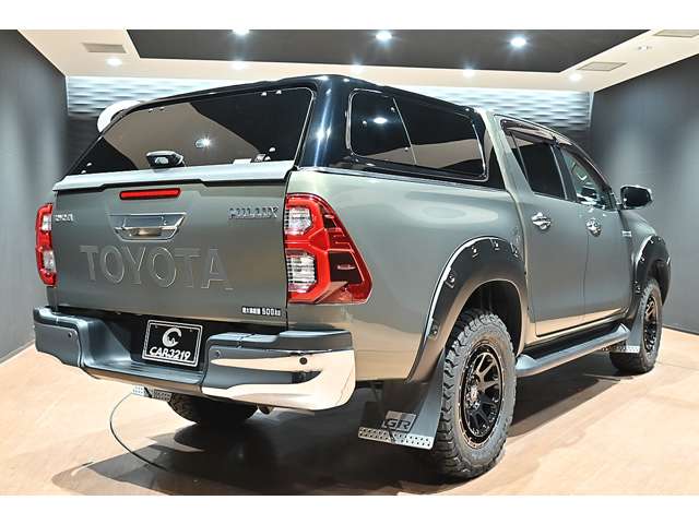 Toyota Hilux 2
