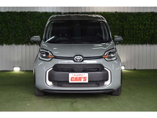 Toyota Sienta 11