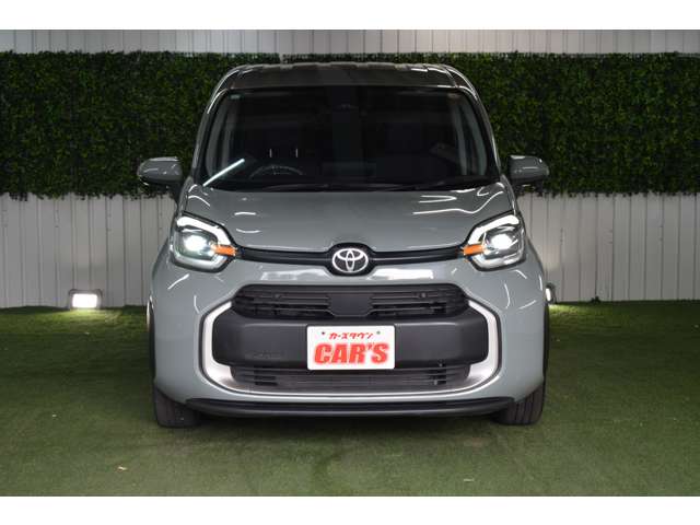 Toyota Sienta 6