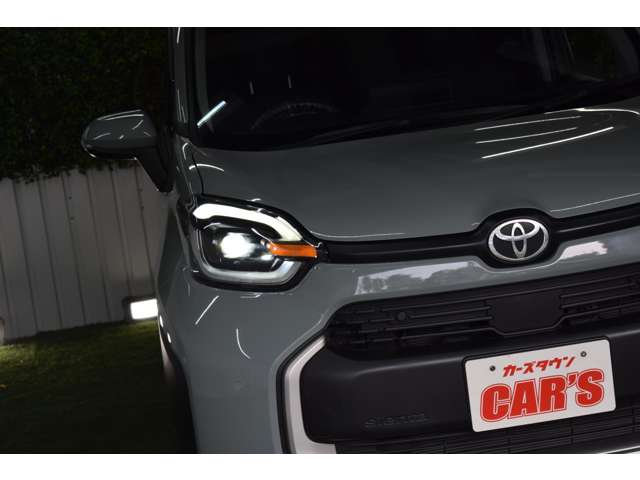 Toyota Sienta 7