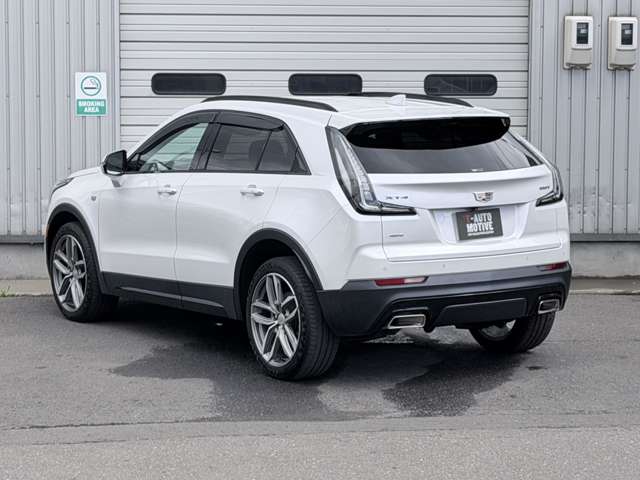 Cadillac XT4 4