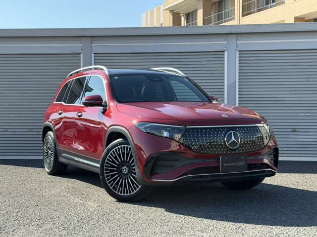 Mercedes-Benz EQB 11