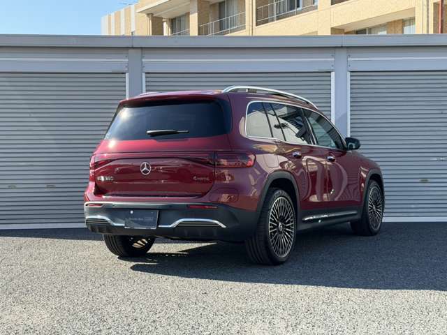 Mercedes-Benz EQB 9