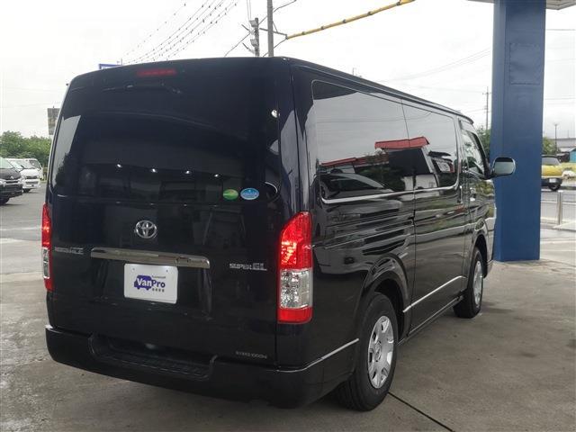 Toyota Regius Ace 5