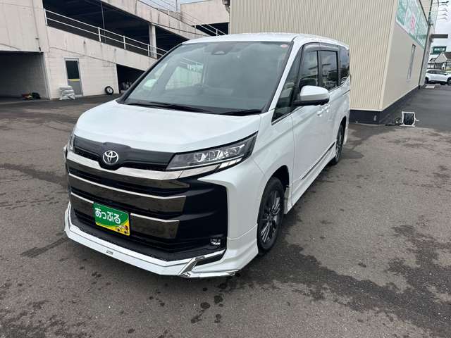 Toyota Noah 6