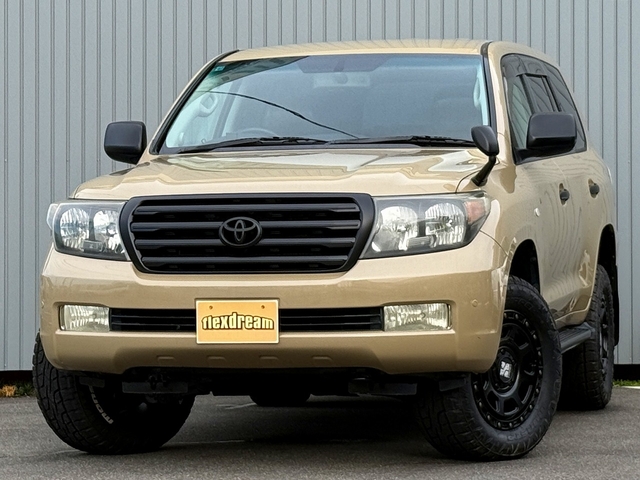 Toyota Land Cruiser 200 5
