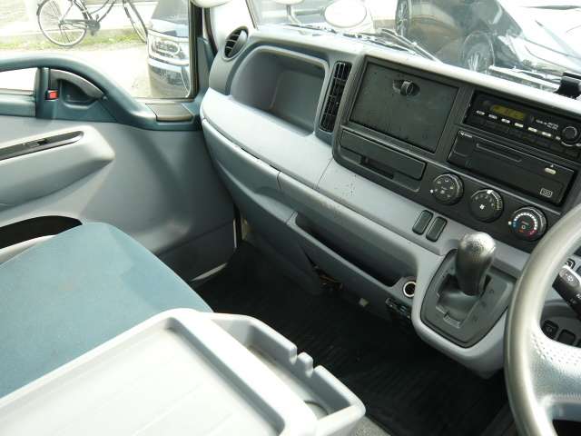 Mitsubishi Fuso Canter 12