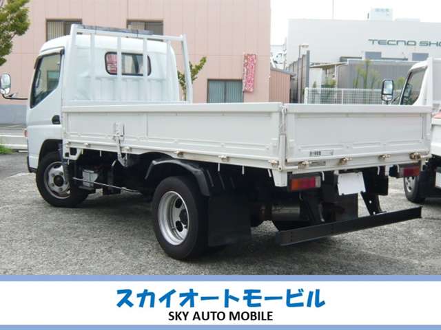 Mitsubishi Fuso Canter 2