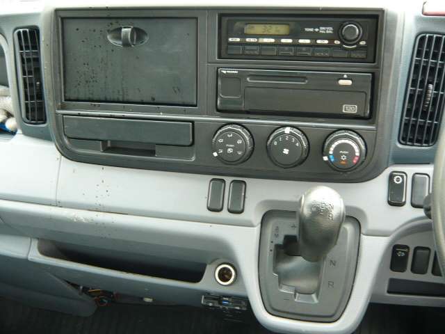 Mitsubishi Fuso Canter 5