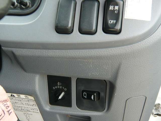 Mitsubishi Fuso Canter 10