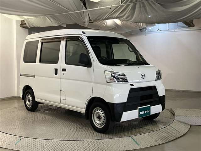 Daihatsu Hijet Cargo 3
