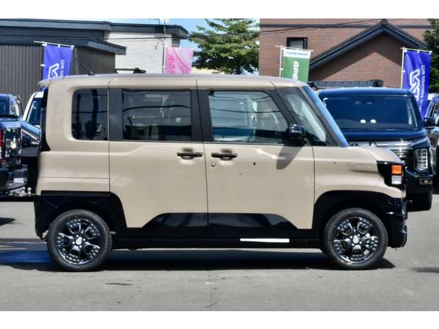 Mitsubishi Delica Mini 9