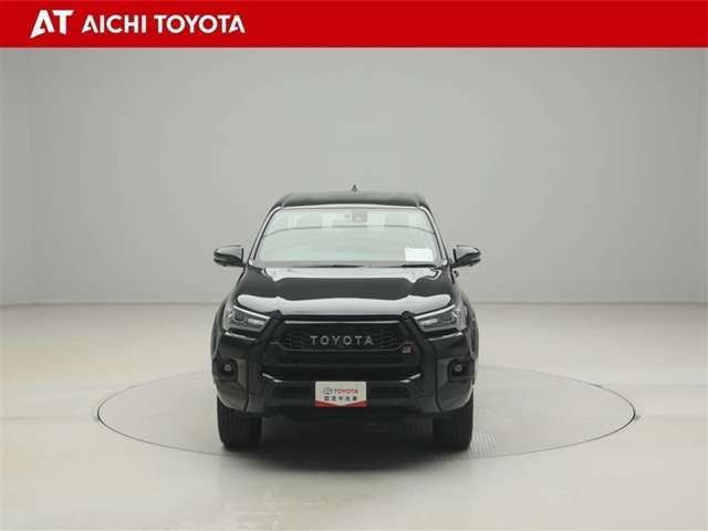Toyota Hilux 9