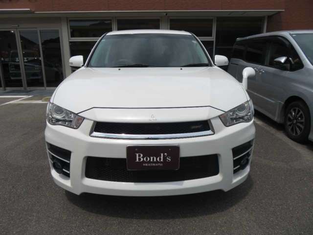 Mitsubishi Outlander 2