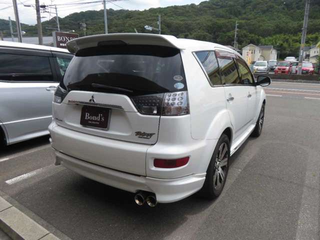 Mitsubishi Outlander 5