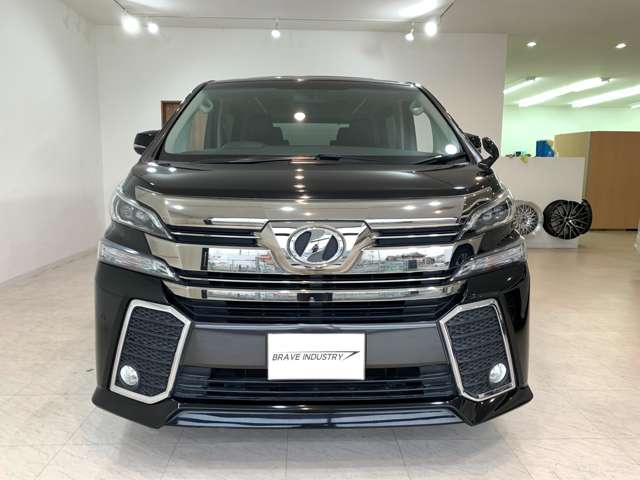 Toyota Vellfire 6