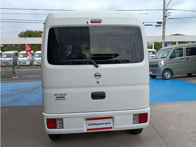 Nissan NV100 Clipper 12