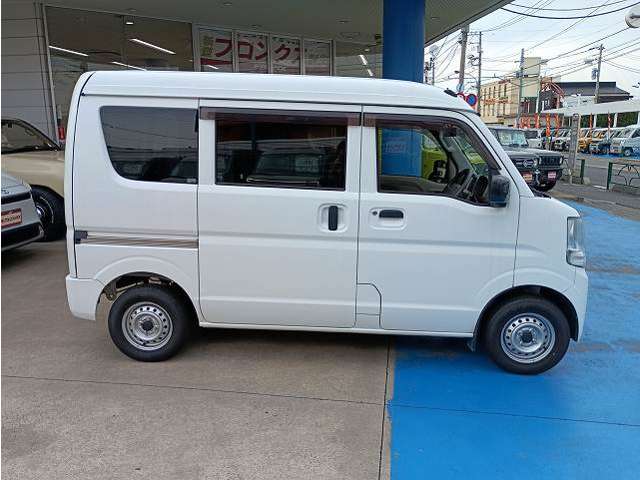 Nissan NV100 Clipper 7