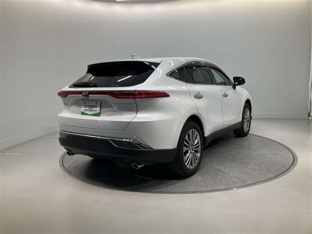 Toyota Harrier 4