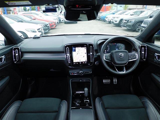Volvo XC40 3