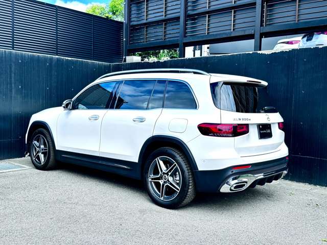 Mercedes-Benz GLB 6