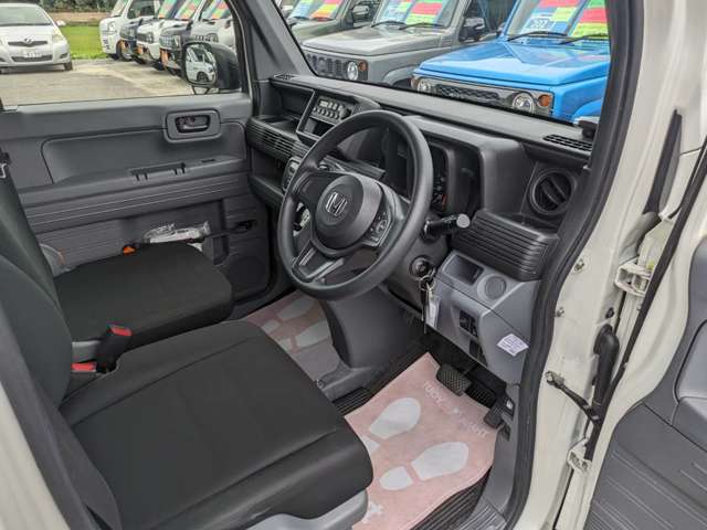 Honda N-VAN 12
