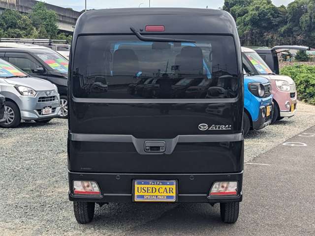 Daihatsu Atrai 7