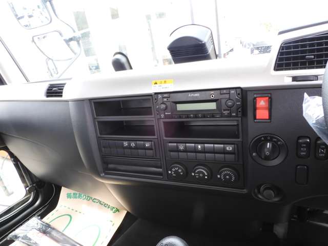 Mitsubishi Fuso Fighter 12