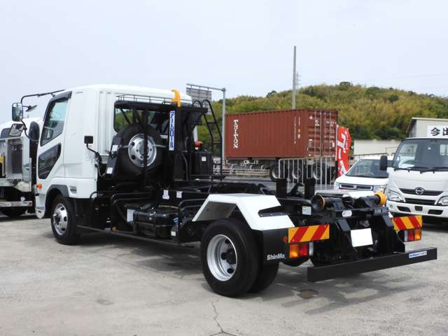 Mitsubishi Fuso Fighter 7