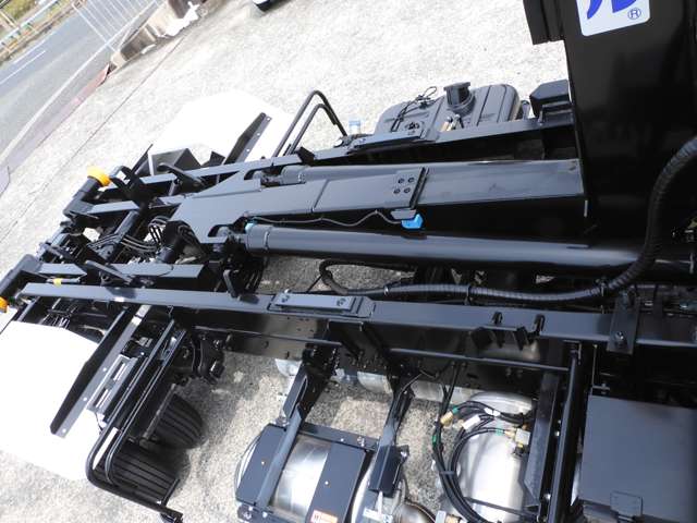 Mitsubishi Fuso Fighter 9