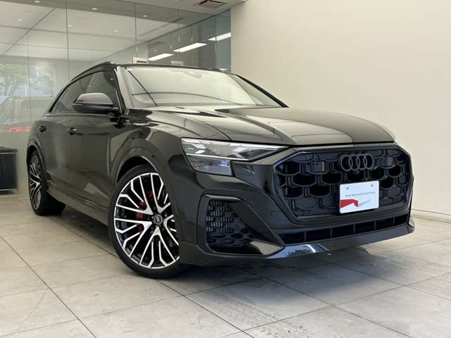 Audi SQ8 6