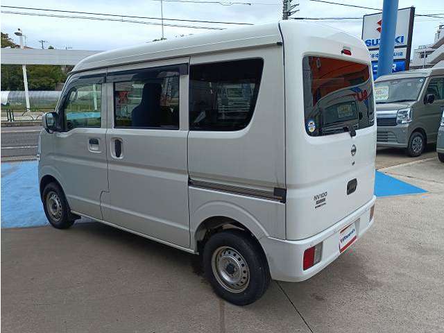 Nissan NV100 Clipper 11