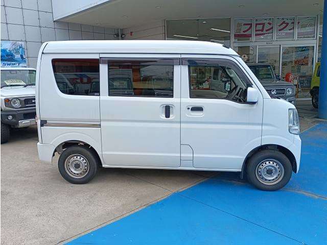 Nissan NV100 Clipper 7