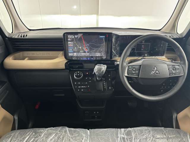 Mitsubishi Delica Mini 4