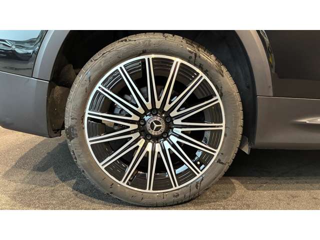 Mercedes-Benz GLB 7