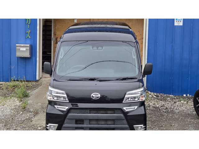 Daihatsu Hijet Cargo 6