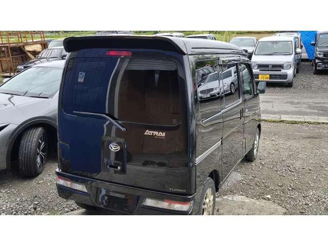 Daihatsu Hijet Cargo 8