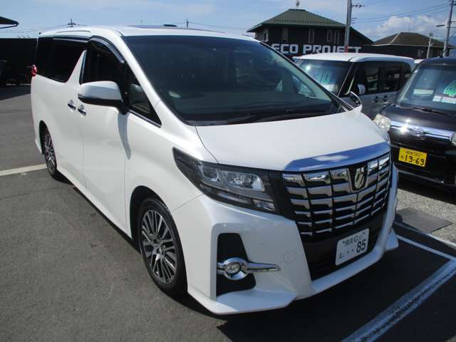 Toyota Alphard 5