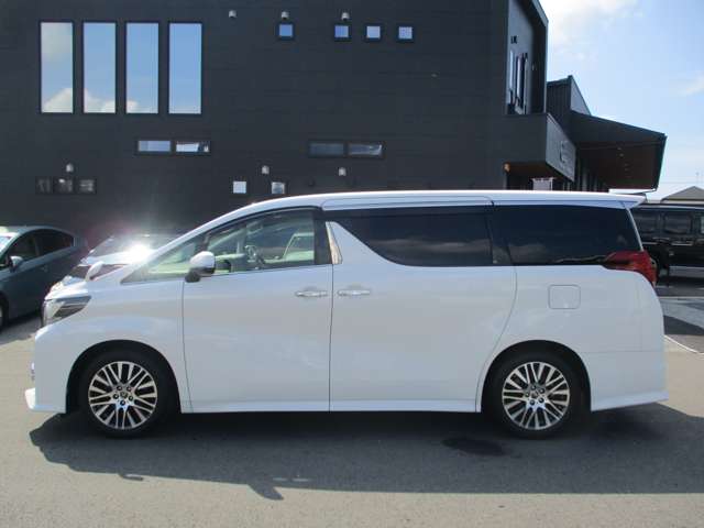 Toyota Alphard 9