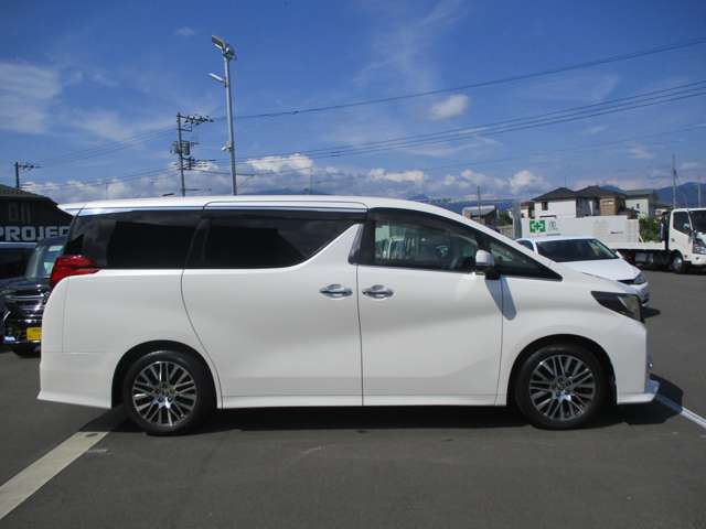 Toyota Alphard 10