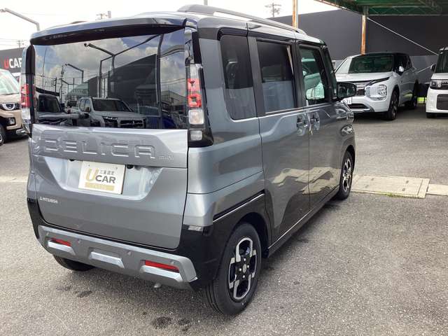 Mitsubishi Delica Mini 4