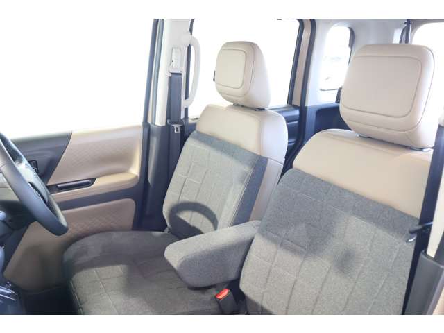 Mitsubishi Delica Mini 6