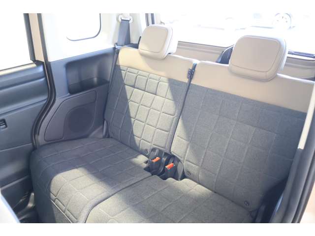 Mitsubishi Delica Mini 7