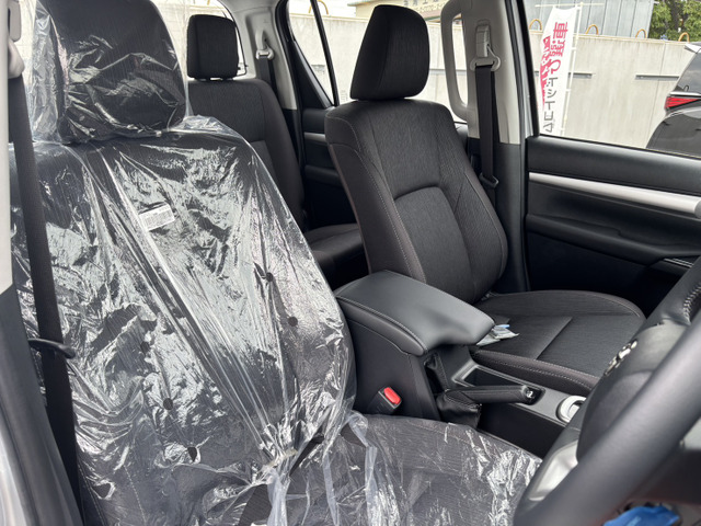 Toyota Hilux 11