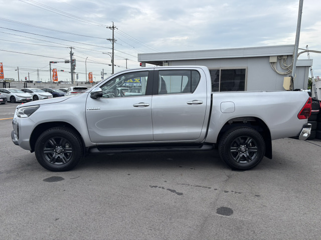 Toyota Hilux 6