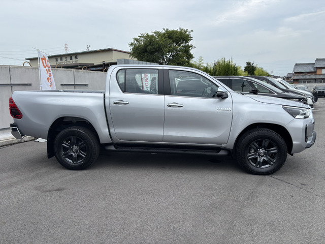 Toyota Hilux 7