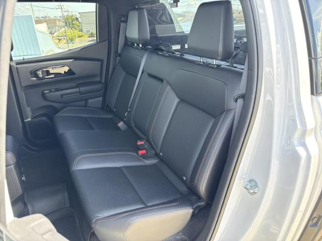 Mitsubishi Triton 9