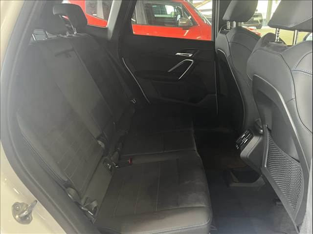 BMW X1 12