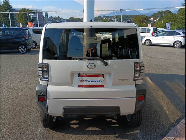 Daihatsu Taft 7