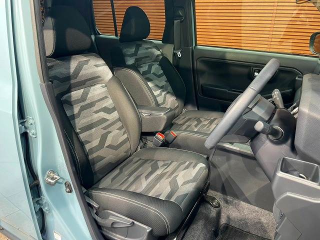 Daihatsu Taft 11